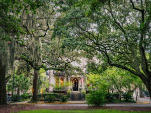 historic square in savannah georgia